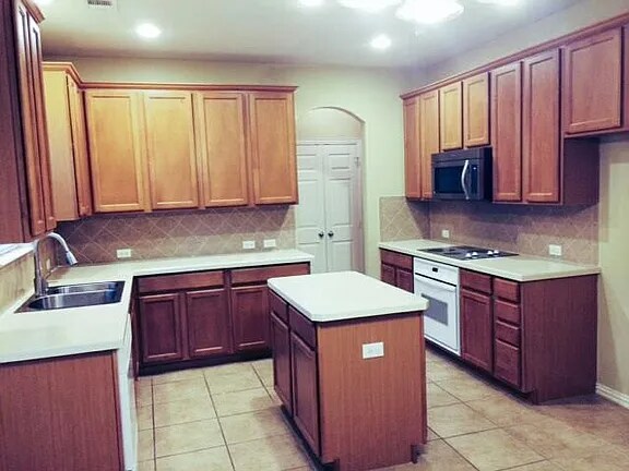 Building Photo - 3505 Jackson Dr