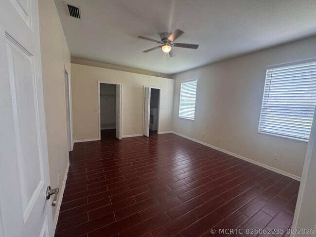 Building Photo - 981 NW Tuscany Dr