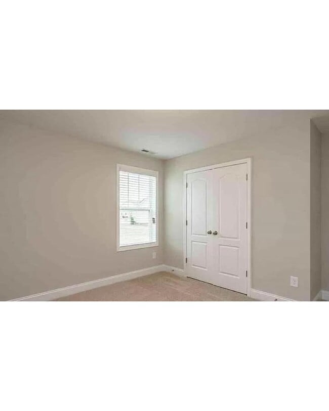 Building Photo - 7681 Tanglewood Wy