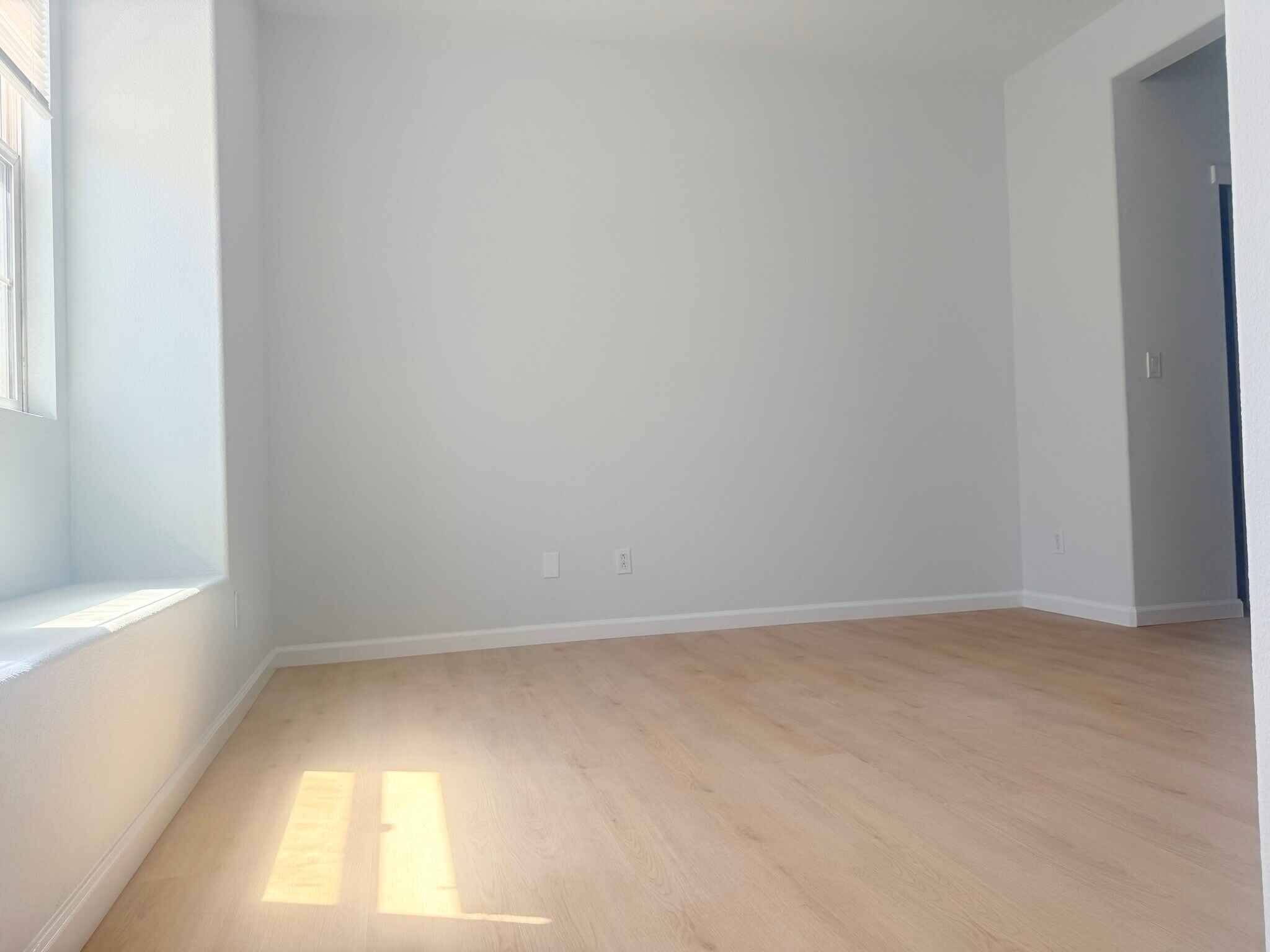 Building Photo - 1505 Nevin Plz