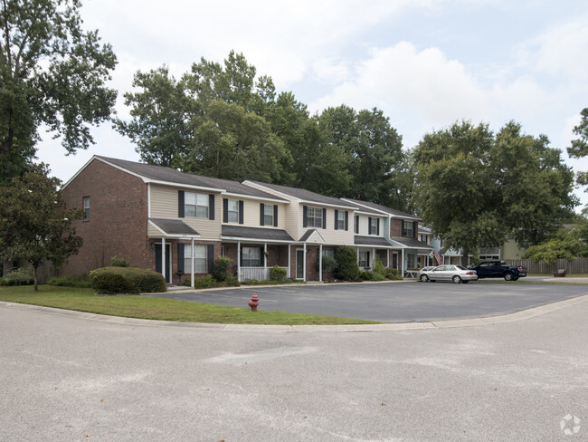 Primary Photo - Hunters Trace Townhomes