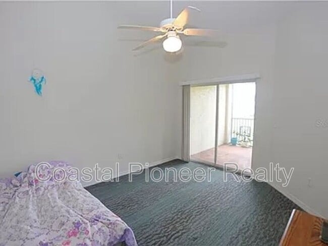 Building Photo - 5035 Sunridge Palms Dr