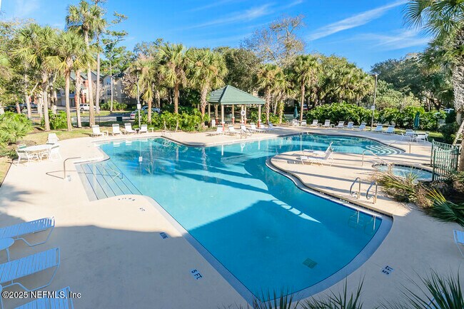 Building Photo - 180 Veracruz Dr