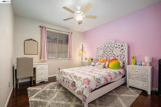 Building Photo - 355 Pebble Beach Dr