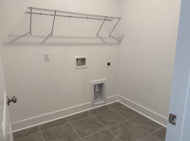 Building Photo - Spacious 4BR, 3BA Home in Aspire at New Ha...