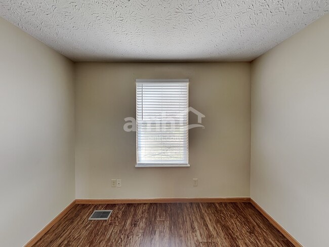 Building Photo - 268 Brandie Dr