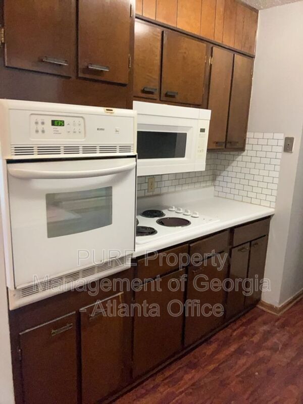 Building Photo - 771 Wilson Cir SW