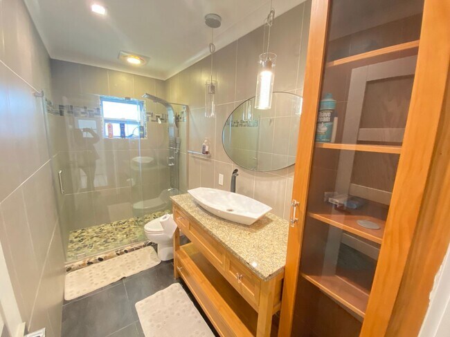 Building Photo - 4955 Southfork Ranch Dr