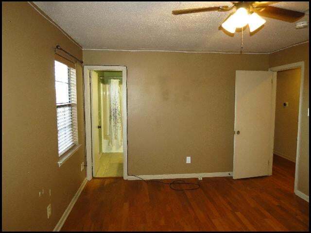 Building Photo - 12124 Shawnee Forest Dr