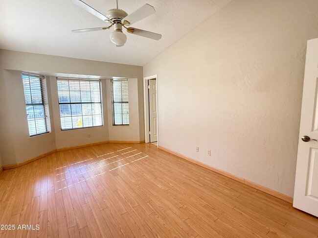 Building Photo - 1500 N Sunview Pkwy