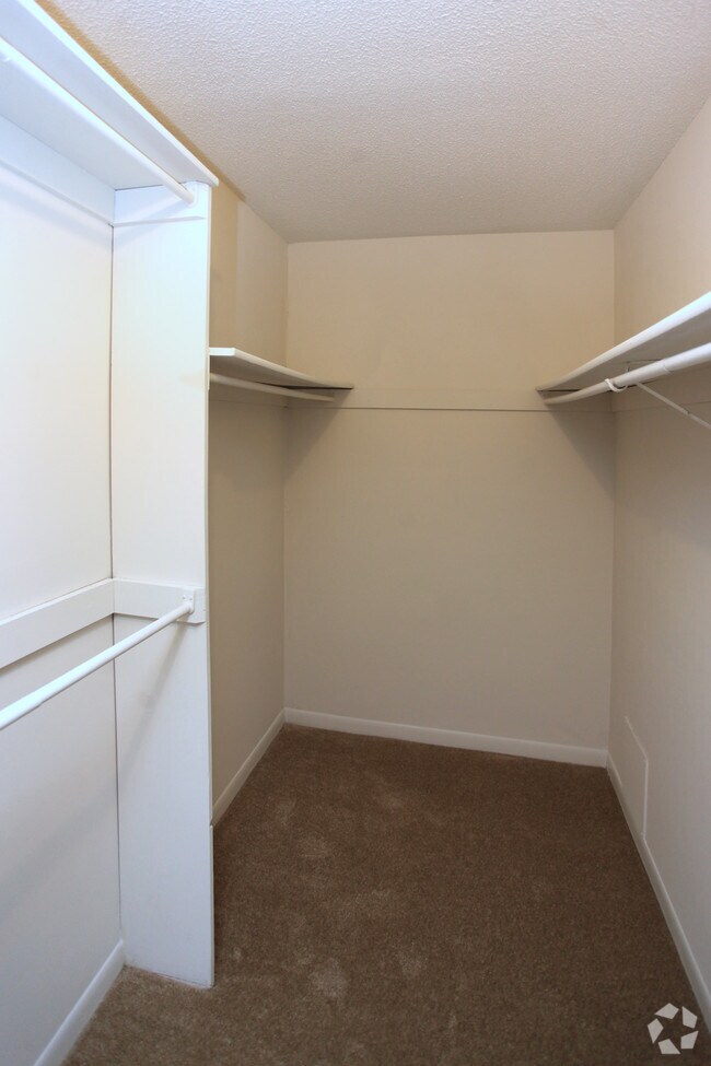 South Point Apartments 3201 Myra St Durham NC 27707 Apartment Finder