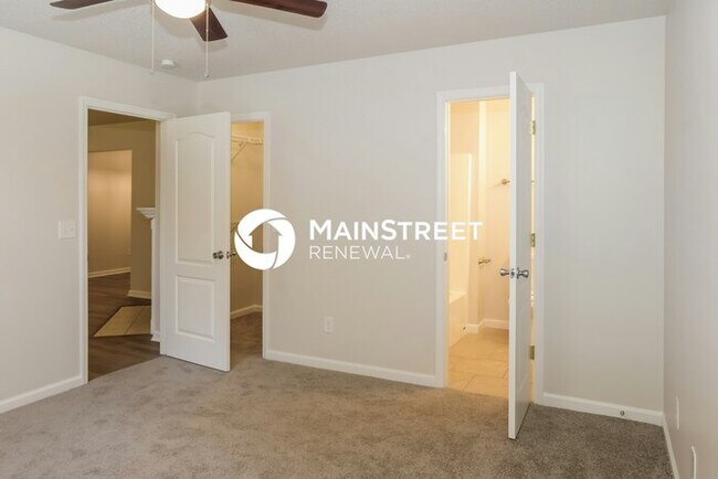 Building Photo - 3 Bedroom Pet-Friendly Home in Toney, AL with Main Street Renewal