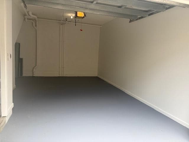Building Photo - 5980 W Sample Rd