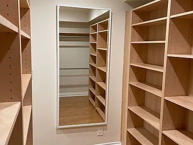 Building Photo - 5354 Lindley Ave