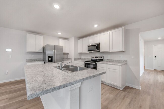 Building Photo - Beautiful 3BR Home with Privacy-Fenced Backyard in The Woodlands