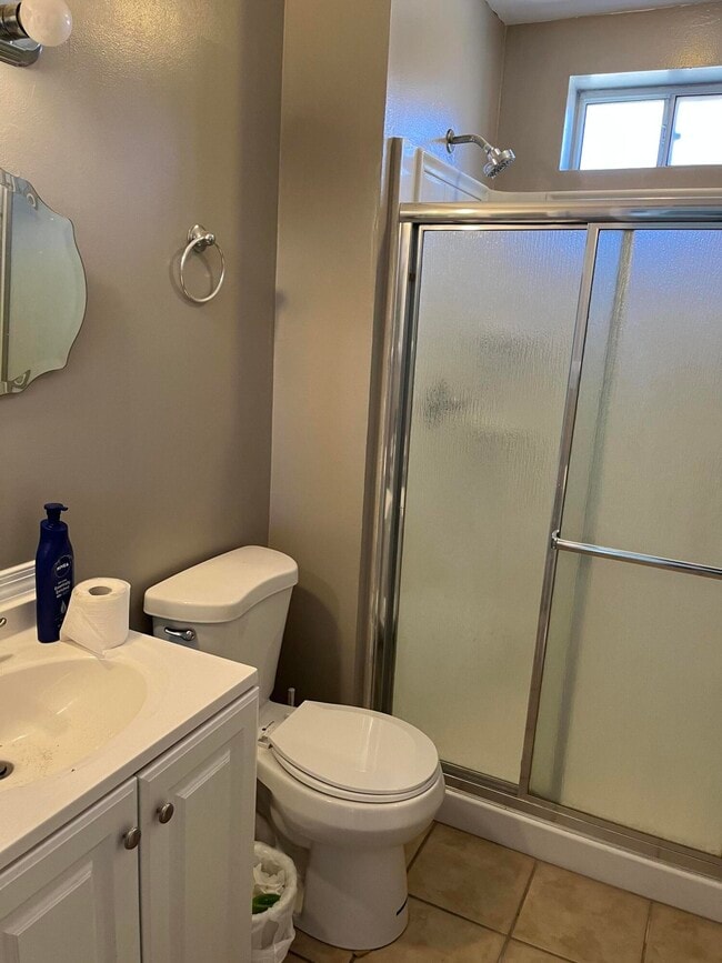 Building Photo - 5530 Venezuela Rd