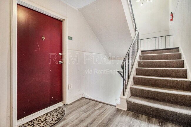 Building Photo - 2805 I-85