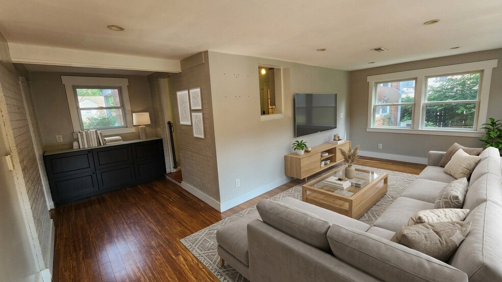 Building Photo - 7123 Glenellyn Drive
