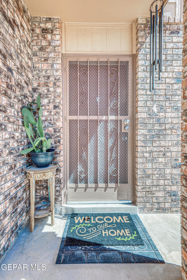 Building Photo - 7333 Golden Hawk Dr