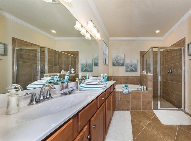 Building Photo - 12400 Cinqueterre Dr