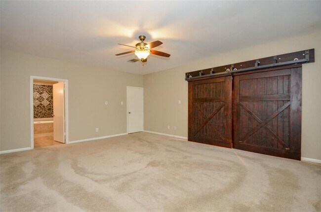 Building Photo - 8075 El Mundo St