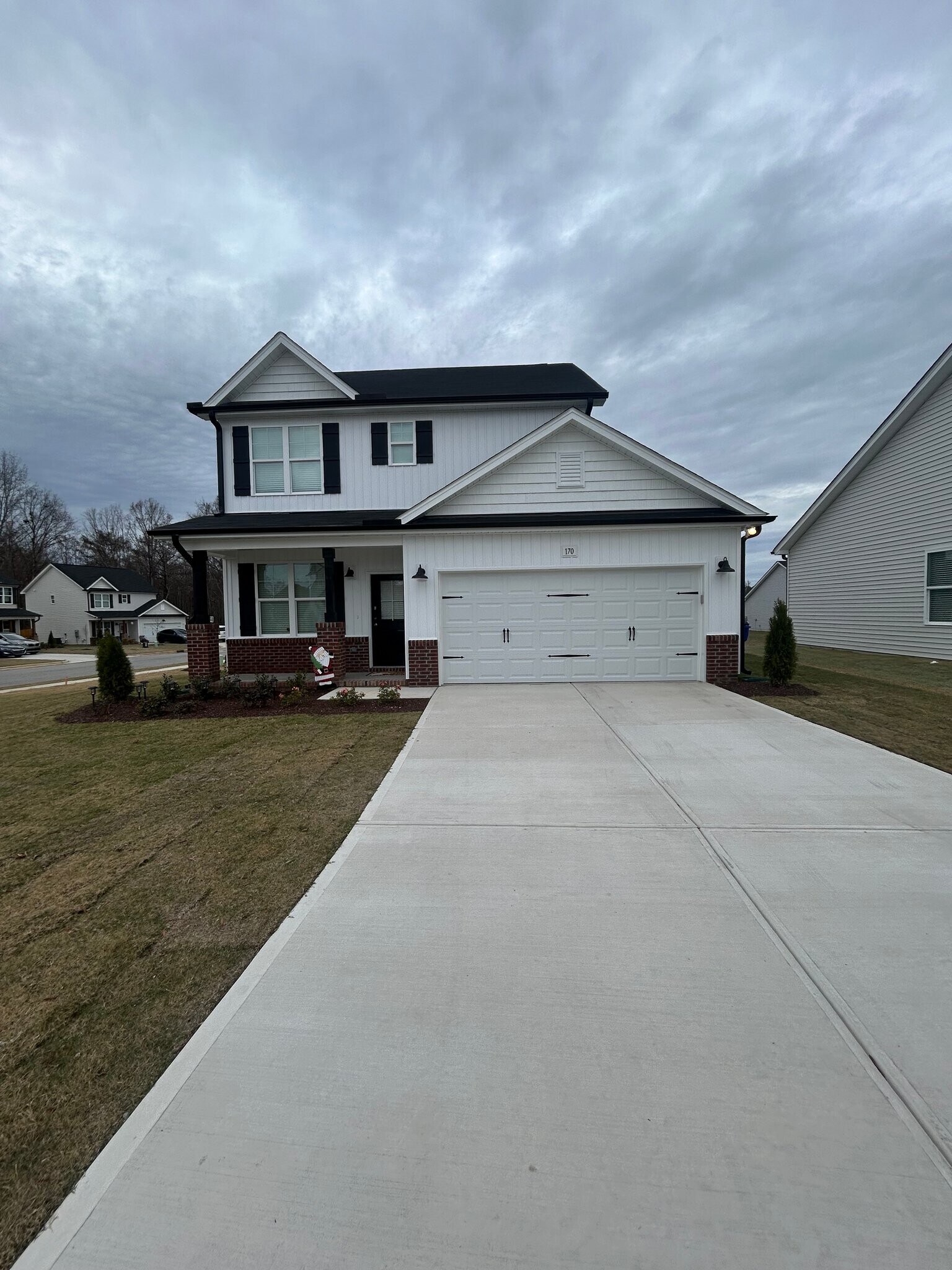 Building Photo - 170 W Saltgrass Ln