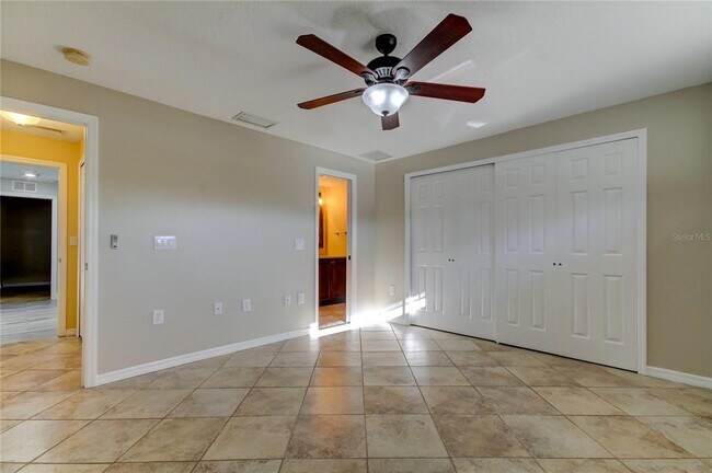 Building Photo - 407 15th Ave