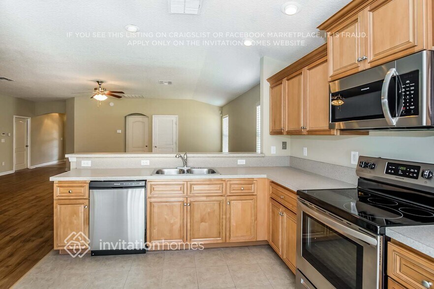 Building Photo - 6357 Louis Clark Ct