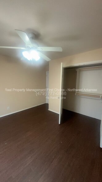 Building Photo - 790 Appleridge Dr