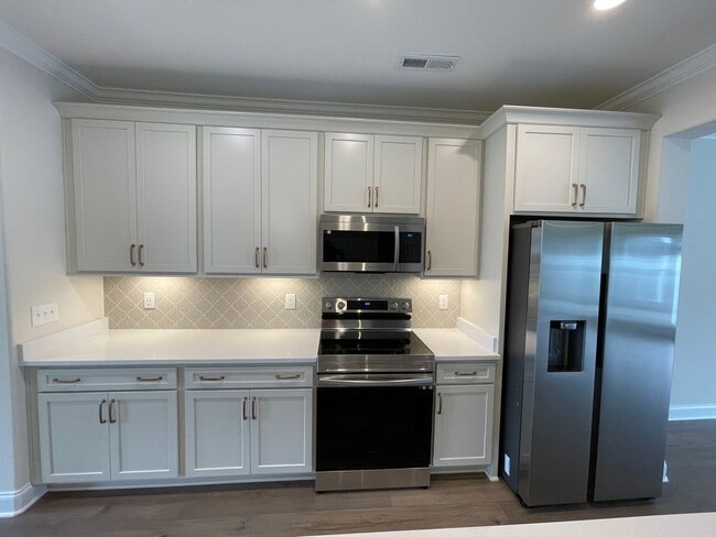 Building Photo - Hidden River Estates - Cason Area
