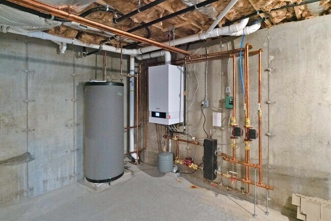 Building Photo - 100 Shepard's Cove Rd