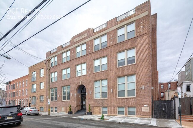 Building Photo - Two Bed Graduate Hospital Apartment