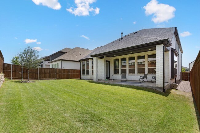 Building Photo - 7424 Lilypad Ln