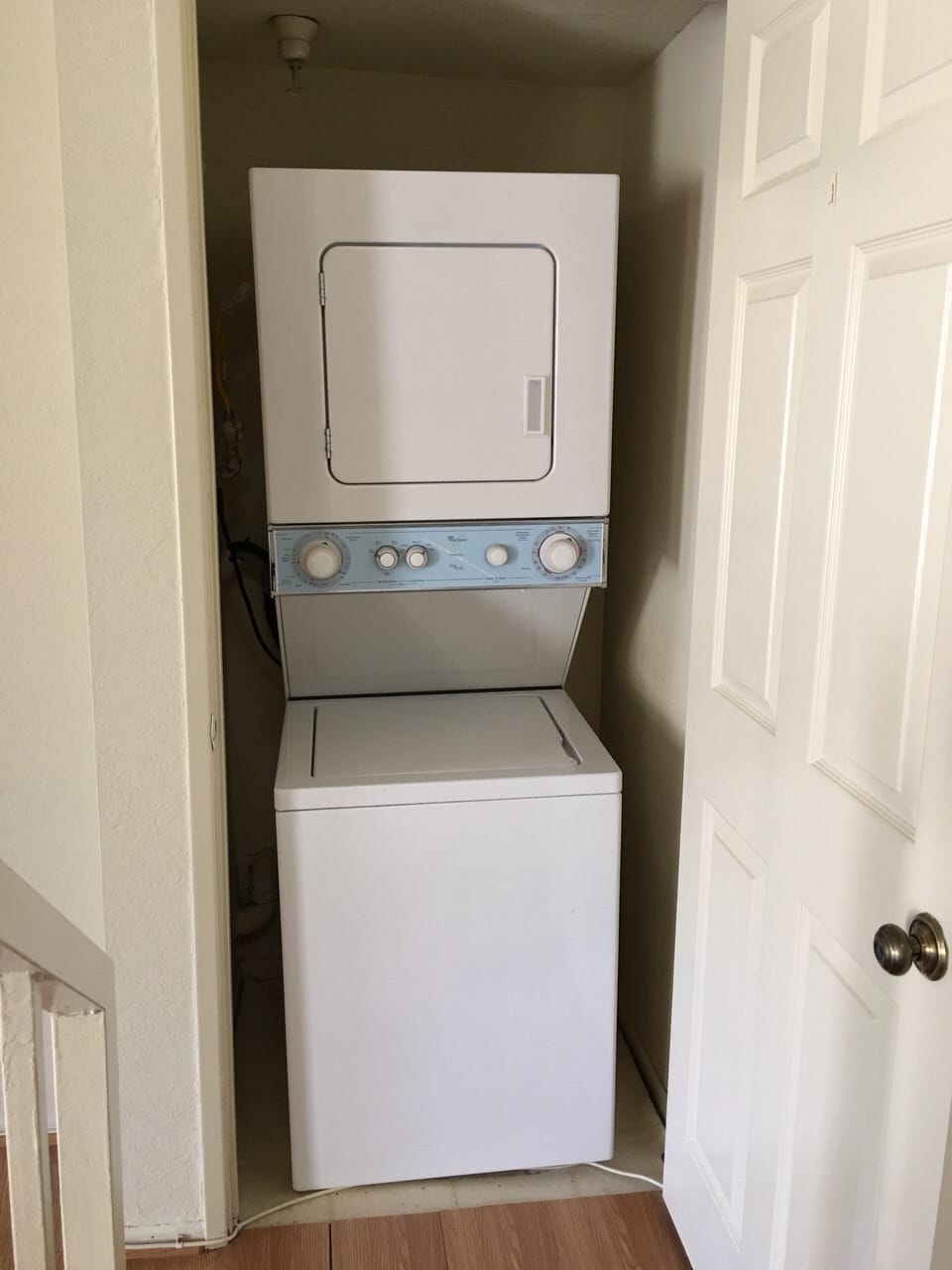 Washer and Dryer - 472 S El Molino Ave