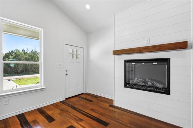 Building Photo - 5718 Barkridge Dr