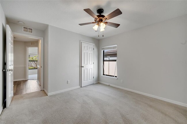 Building Photo - 330 Pheasant Dr