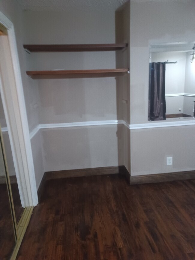Building Photo - 3439 Racquet Club Dr