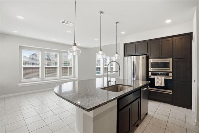 Building Photo - 12436 Penson St