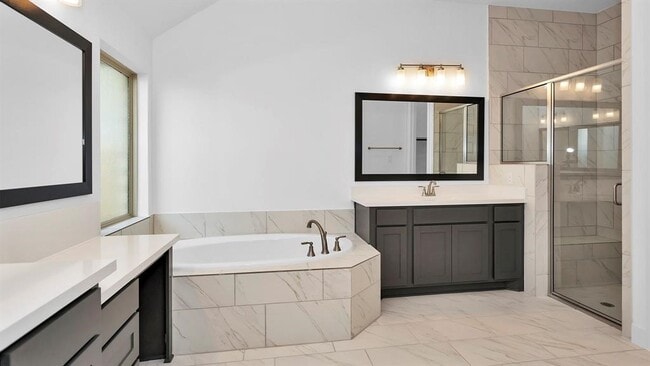 Building Photo - 7614 Blue Finch Ln