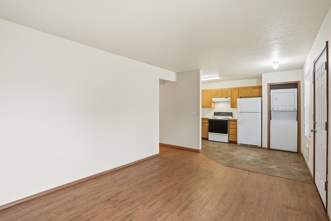 Building Photo - 13221 E 31st Ct