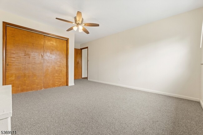 Building Photo - 69 Boyden Ave