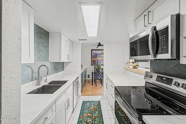 Building Photo - 4170 N 81st St