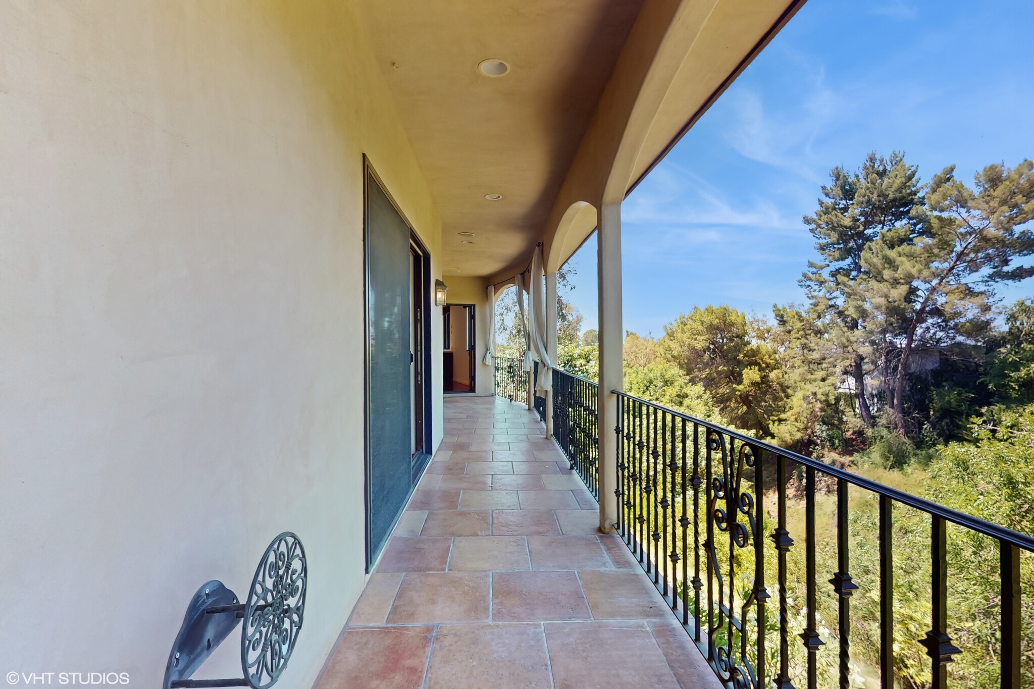 Building Photo - 3311 Deronda Dr