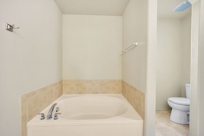 Building Photo - Academy School District 20 Home Available NOW!