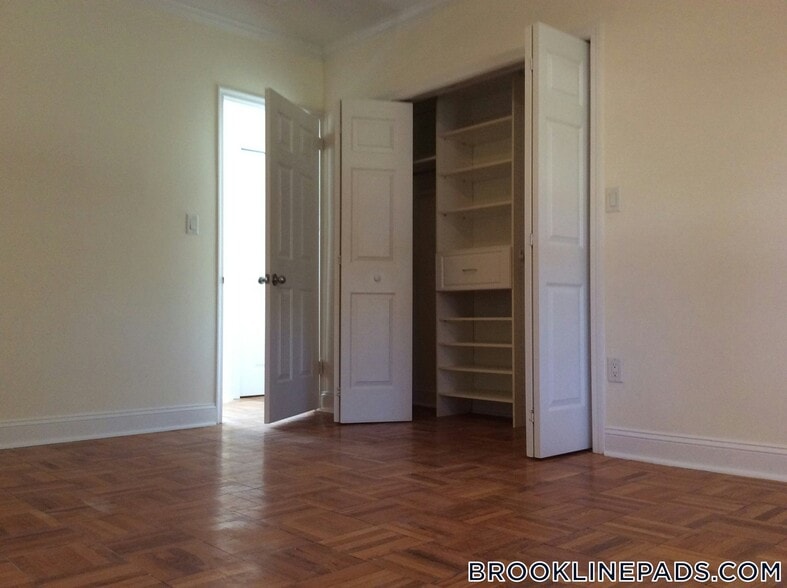 Building Photo - 117 Independence Dr