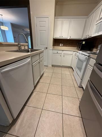 Building Photo - 704 Westwind Ln