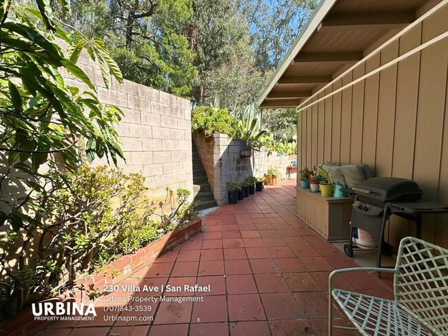 Building Photo - Utilities Included! Charming Studio Near Dominican University