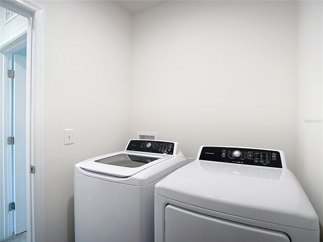 Building Photo - 10982 Penny Gale Loop