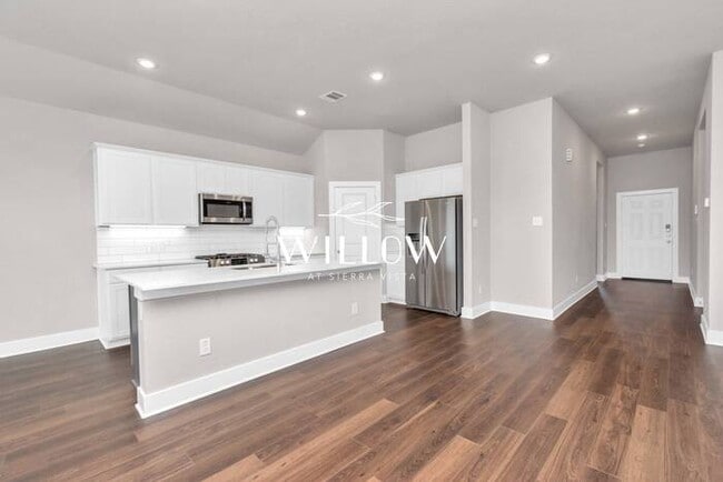 Building Photo - Incredible 3-Bedroom Home in a GREAT Commu...