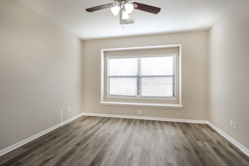 Building Photo - 18554 Sunrise Pines Dr